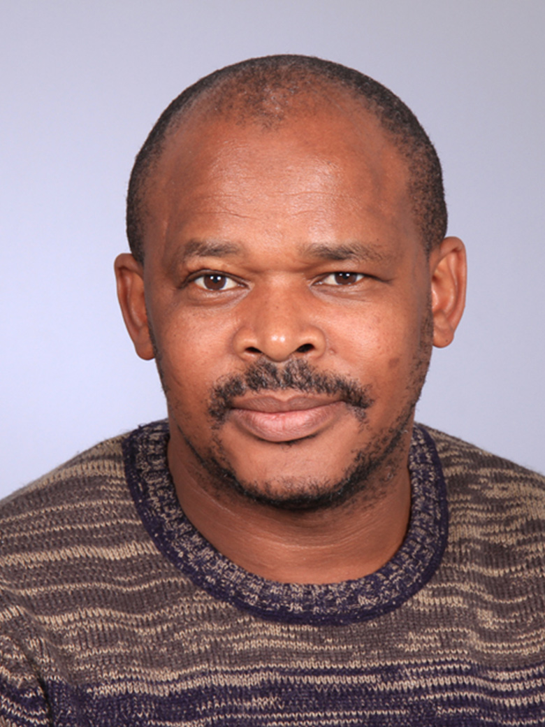 Dr AA Mdikana
